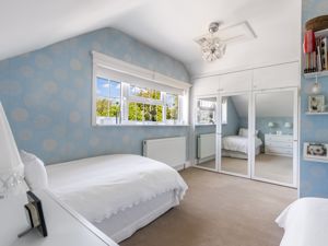 Photo 32- click for photo gallery